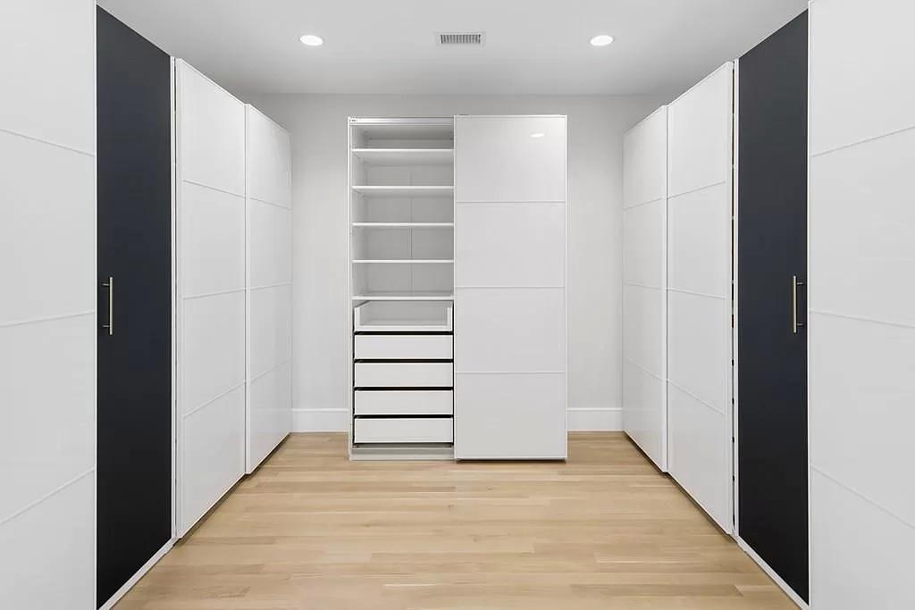 Custom Home Oakville 009