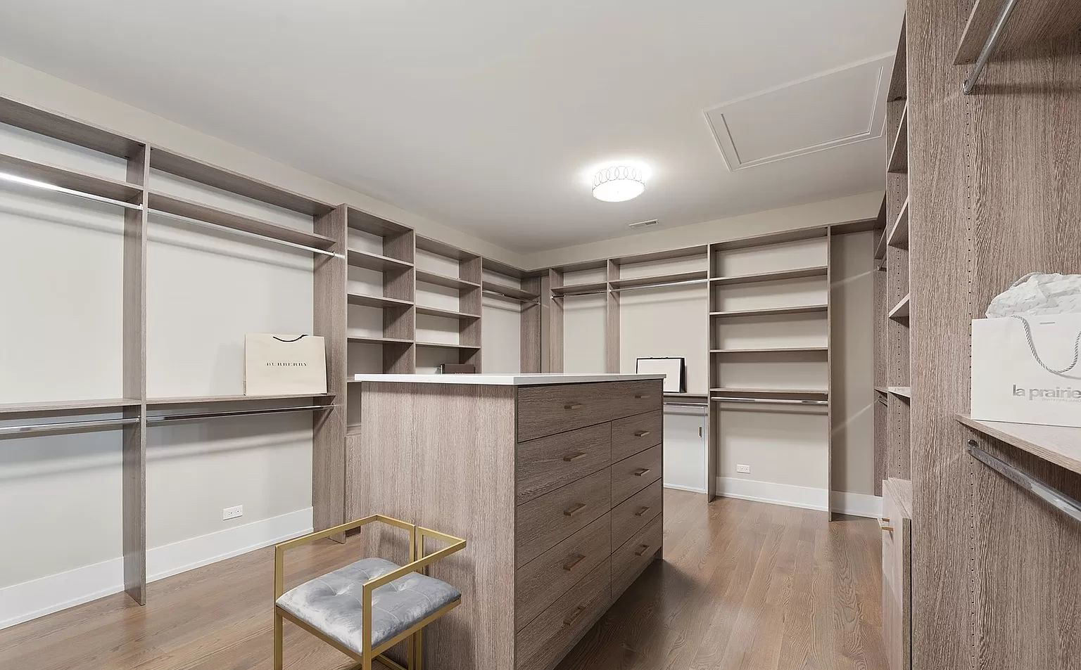 Custom House Vaughan 014